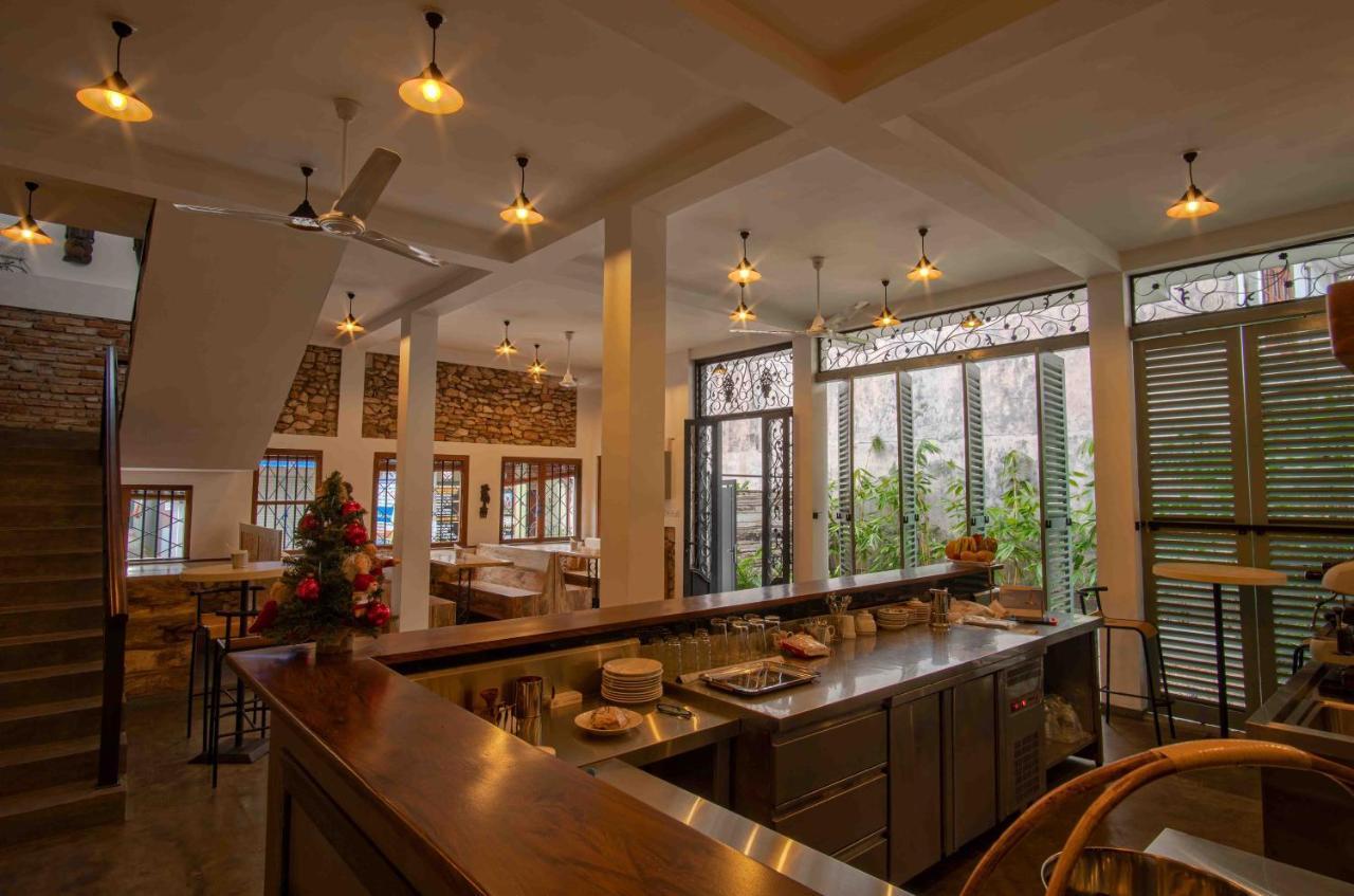 Brixia Cafe & Guest Bed & Breakfast Galle Bagian luar foto