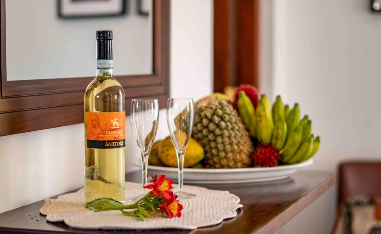 Brixia Cafe & Guest Bed & Breakfast Galle Bagian luar foto